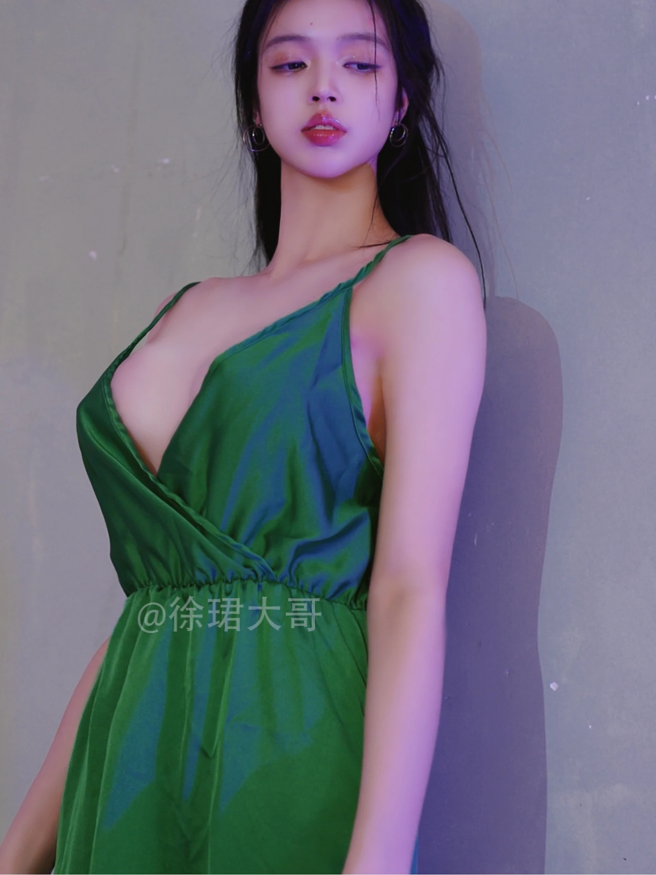徐珺大哥 – 喜欢你就大胆些 12P